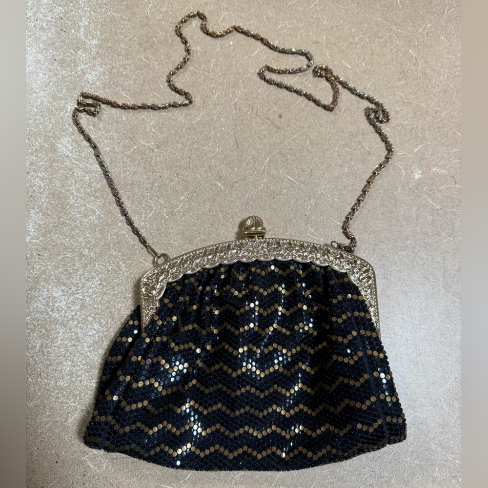 Elegant Black and Gold Sequin Evening Bag